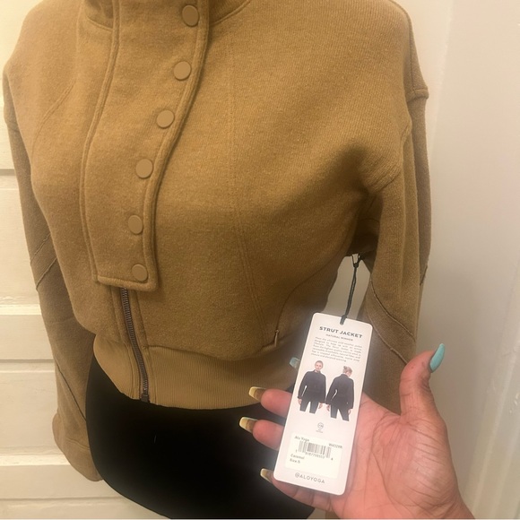 NEW ALO YOGA Cropped Wool Blend Strut Jacket Streetwear Athleisure Military Cosy - Picture 2 of 9